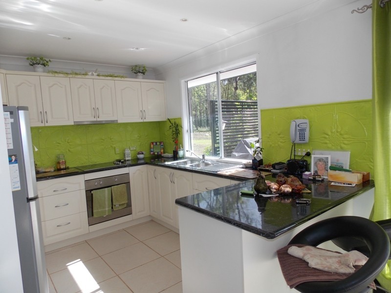 53 Lorna Court, Blackbutt QLD 4306