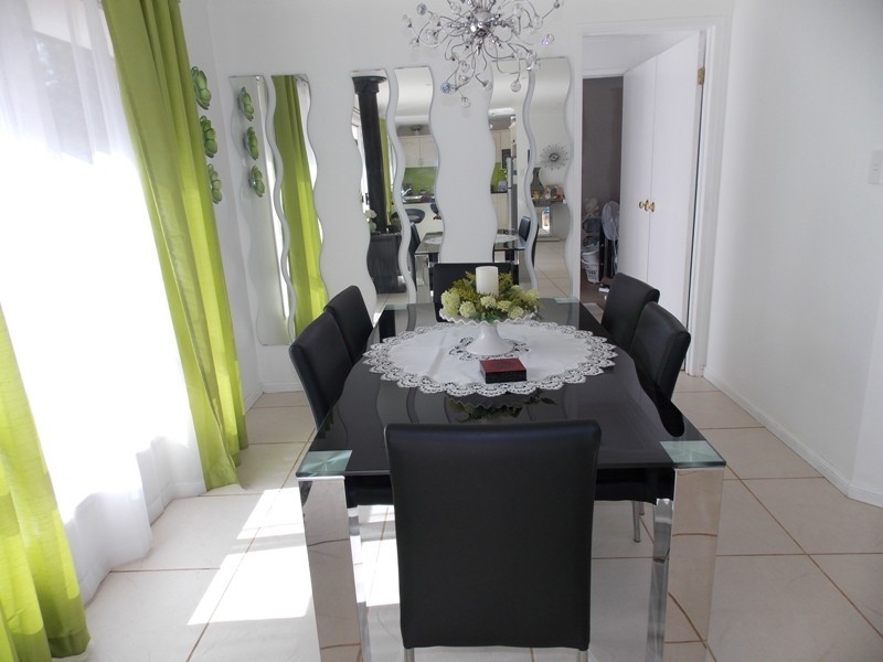 53 Lorna Court, Blackbutt QLD 4306