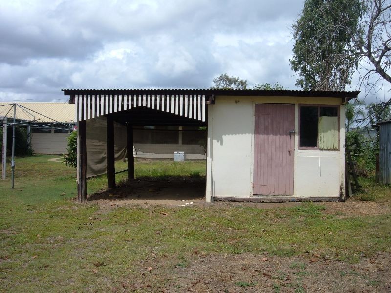 21 Arthur Street West, Nanango QLD 4615