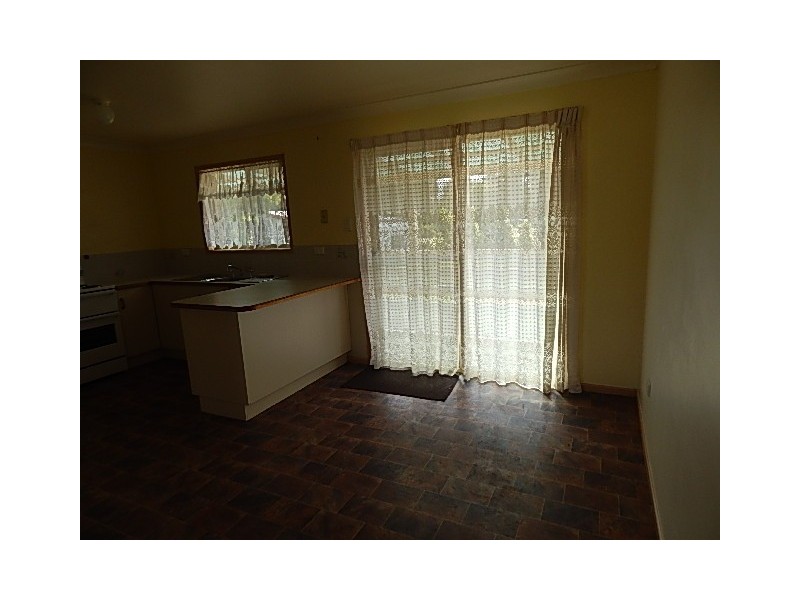 5 RAILWAY STREET, Blackbutt QLD 4306