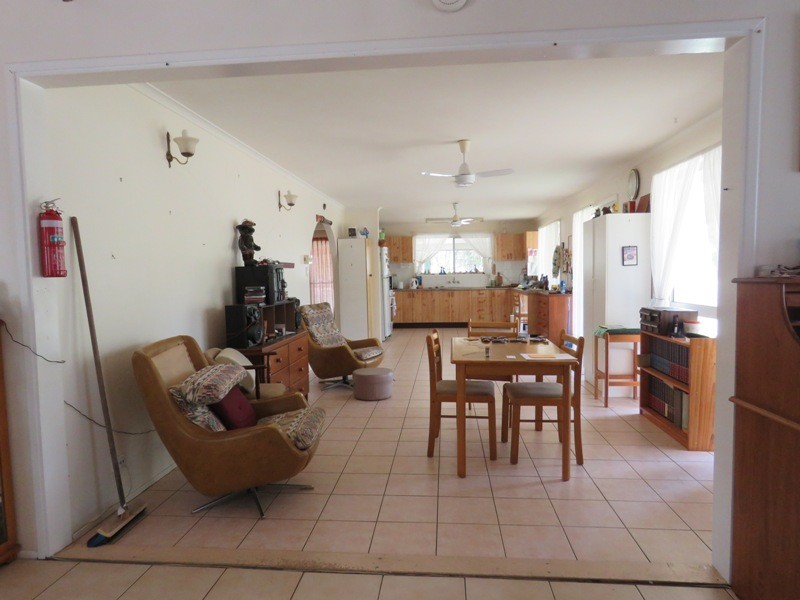 164 CARBEEN CRESCENT, Nanango QLD 4615