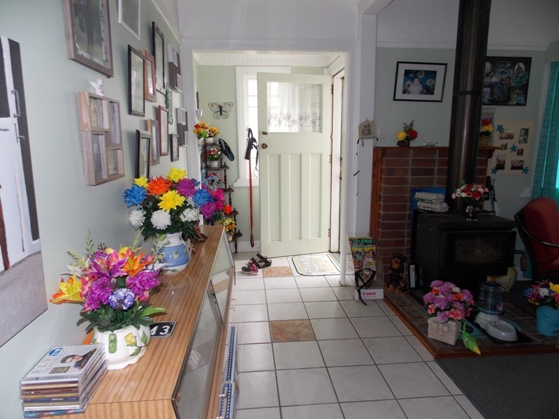 10 Bunker Avenue, Nanango QLD 4615