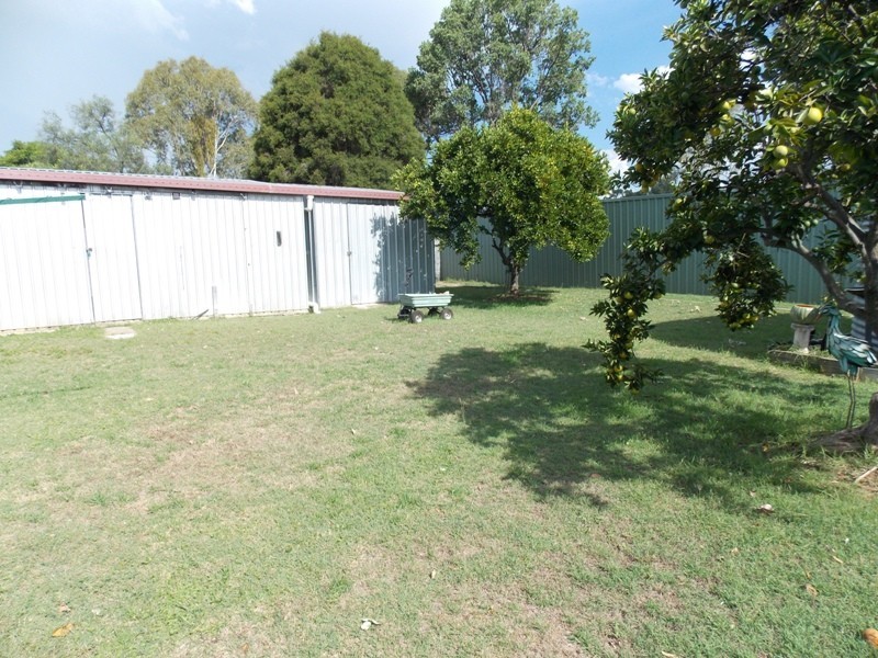 10 Bunker Avenue, Nanango QLD 4615