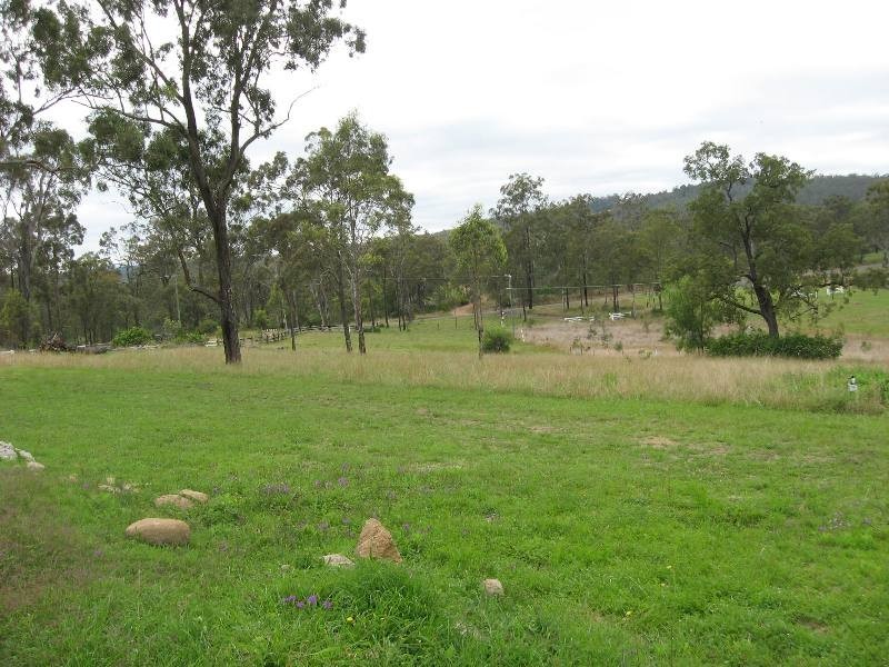 7 Wild Deer Drive, Blackbutt QLD 4306