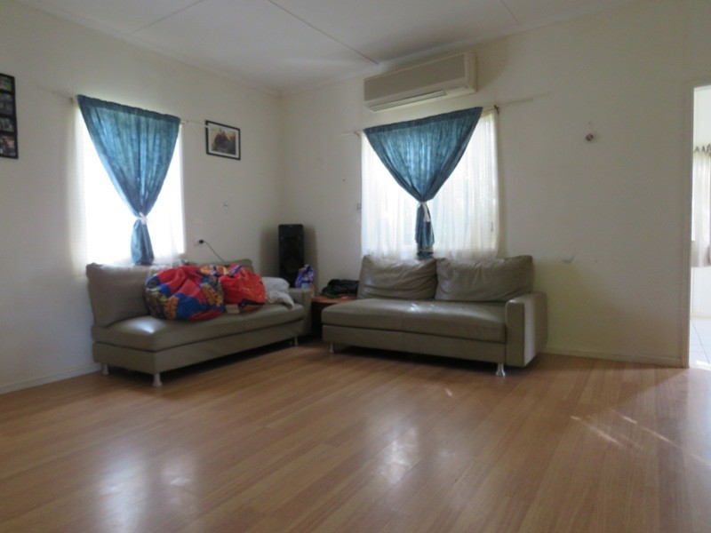 18 CHEADLE STREET, Yarraman QLD 4614