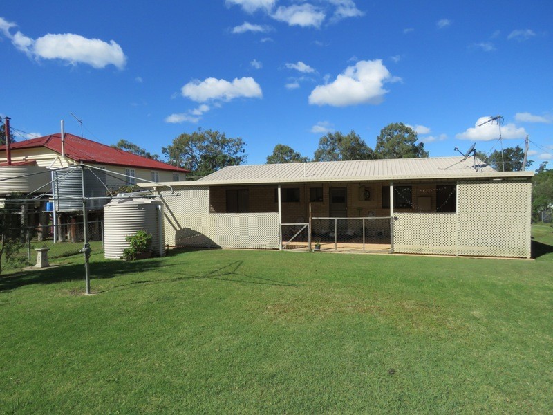 85 GIPPS STREET, Nanango QLD 4615