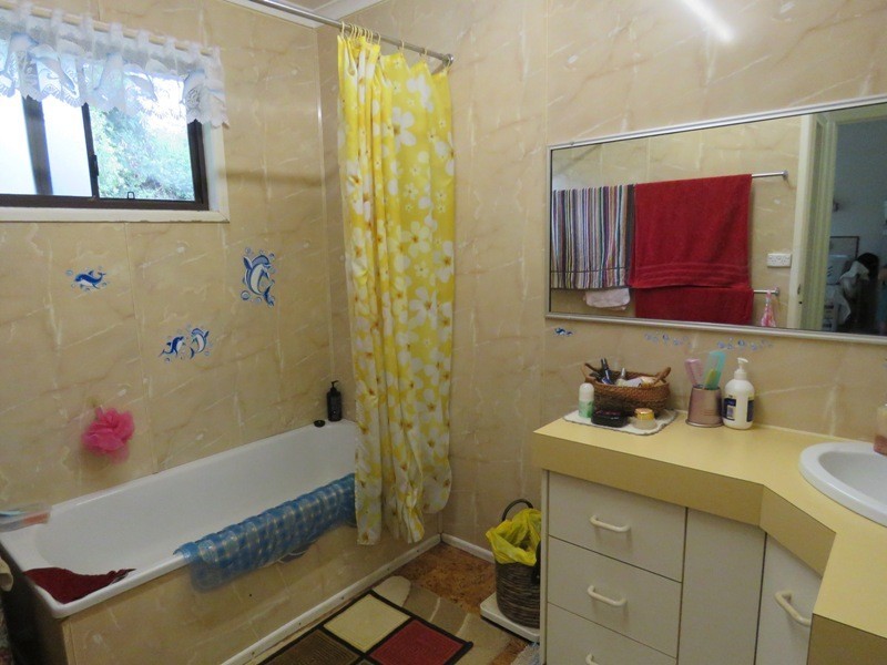 207 Blackbutt Crows Nest Road, Blackbutt South QLD 4306