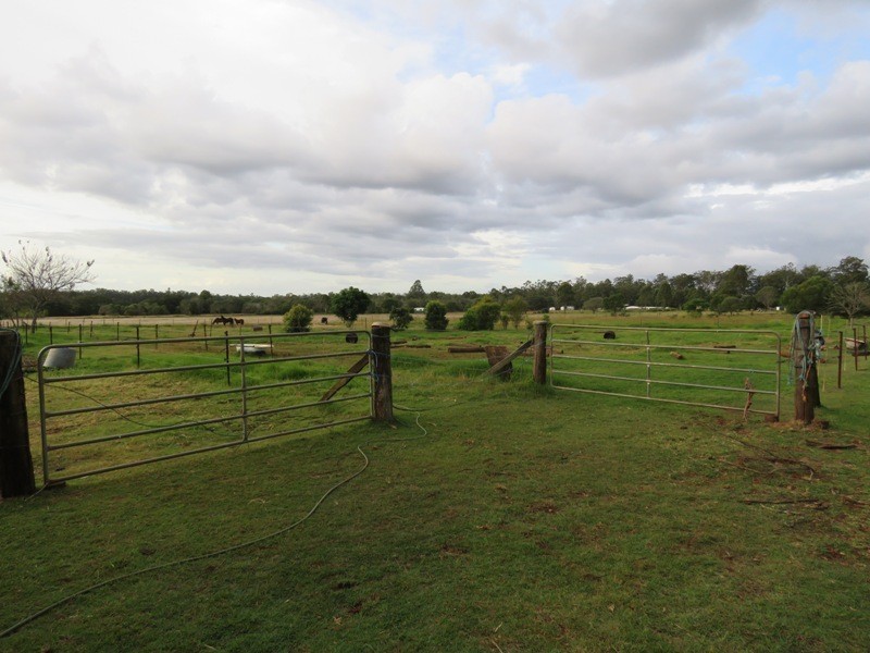 207 Blackbutt Crows Nest Road, Blackbutt South QLD 4306