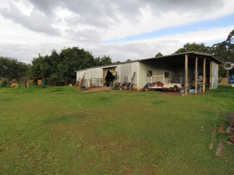 207 Blackbutt Crows Nest Road, Blackbutt South QLD 4306