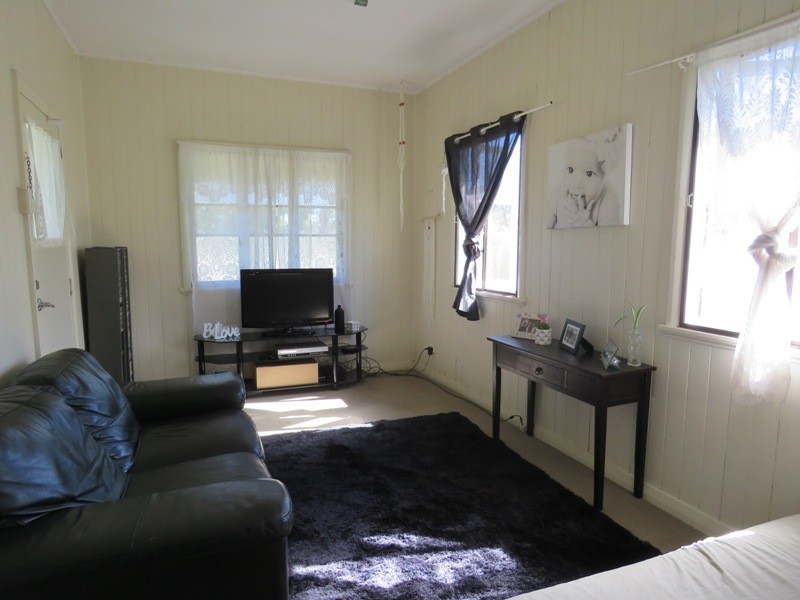 88 BURNETT STREET, Nanango QLD 4615
