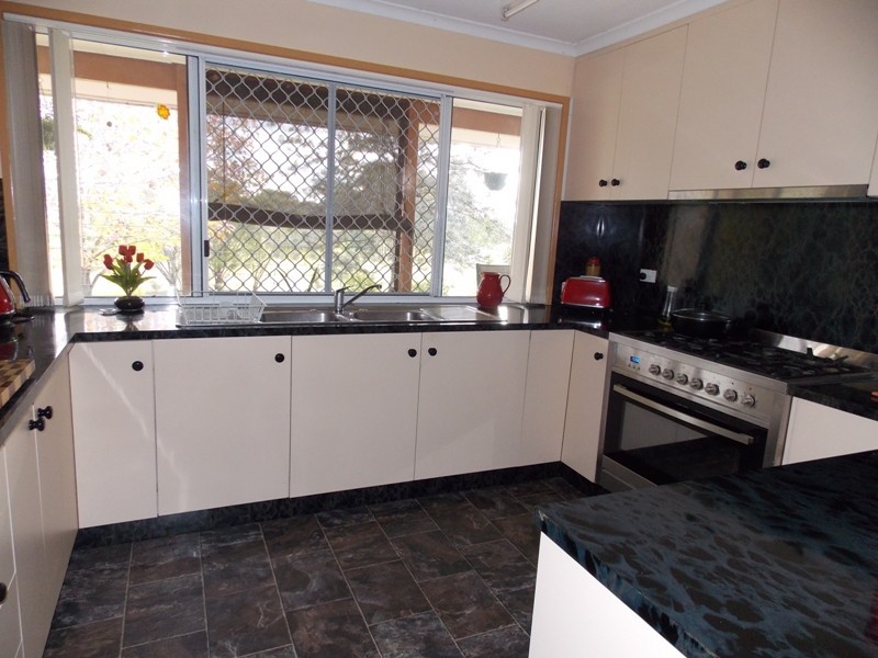 393 Hayne Kite Miller Road, Blackbutt QLD 4306