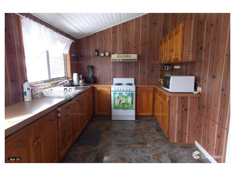 28 GIPPS STREET, Nanango QLD 4615