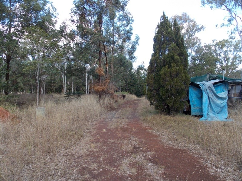 89 Heights Road, Nanango QLD 4615