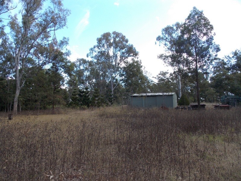 89 Heights Road, Nanango QLD 4615