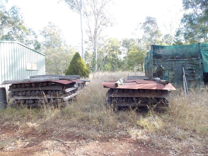 89 Heights Road, Nanango QLD 4615