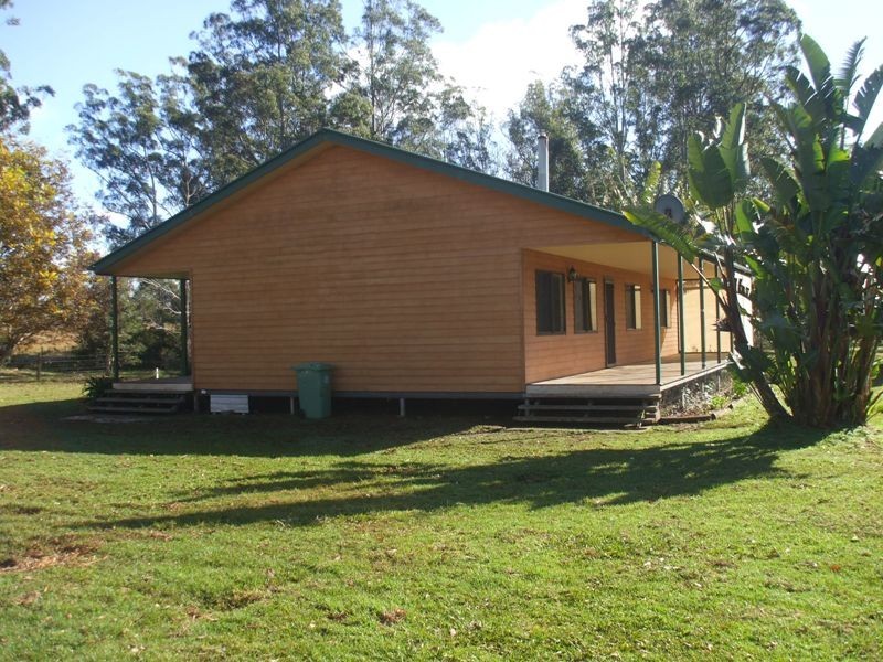 137 Crow Nest Road, Blackbutt QLD 4306