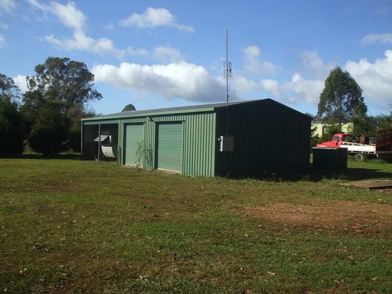 137 Crow Nest Road, Blackbutt QLD 4306