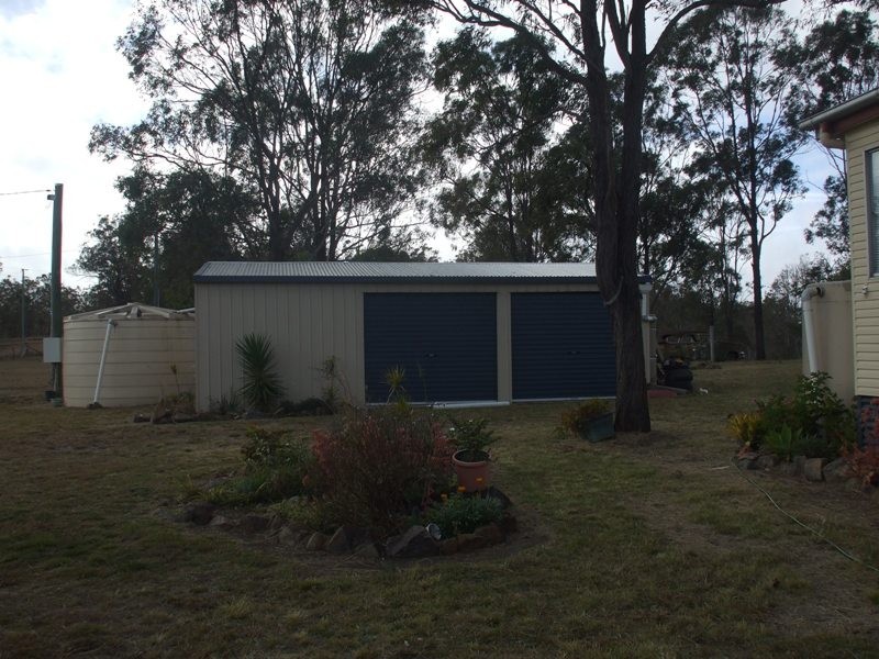 27 Stretton Drive, Blackbutt QLD 4306
