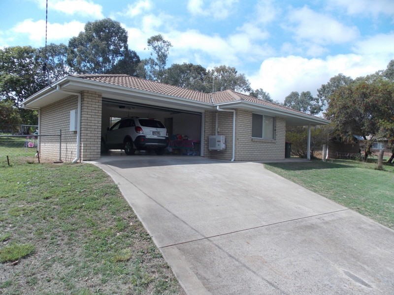 50 BRISBANE STREET, Nanango QLD 4615