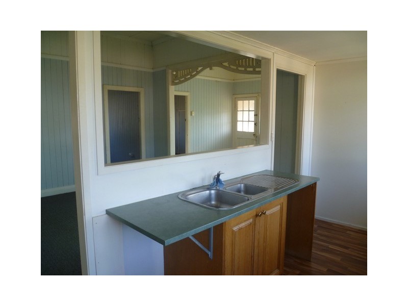 1 HUNTER STREET, Nanango QLD 4615