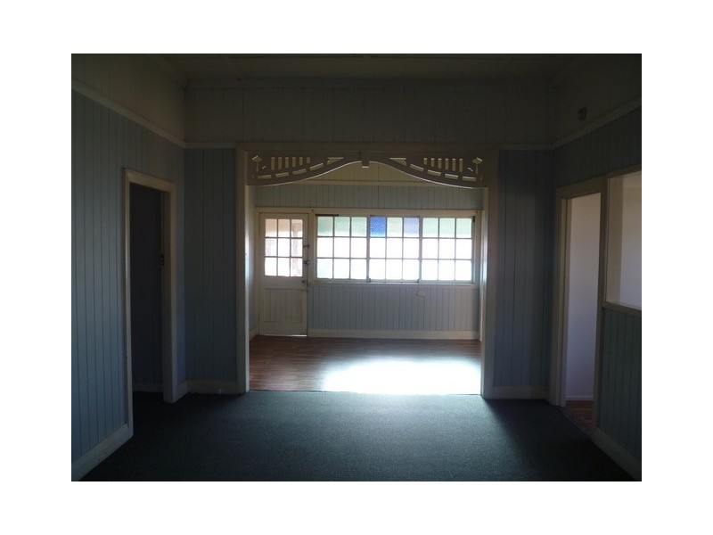 1 HUNTER STREET, Nanango QLD 4615
