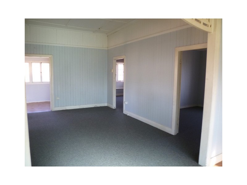 1 HUNTER STREET, Nanango QLD 4615