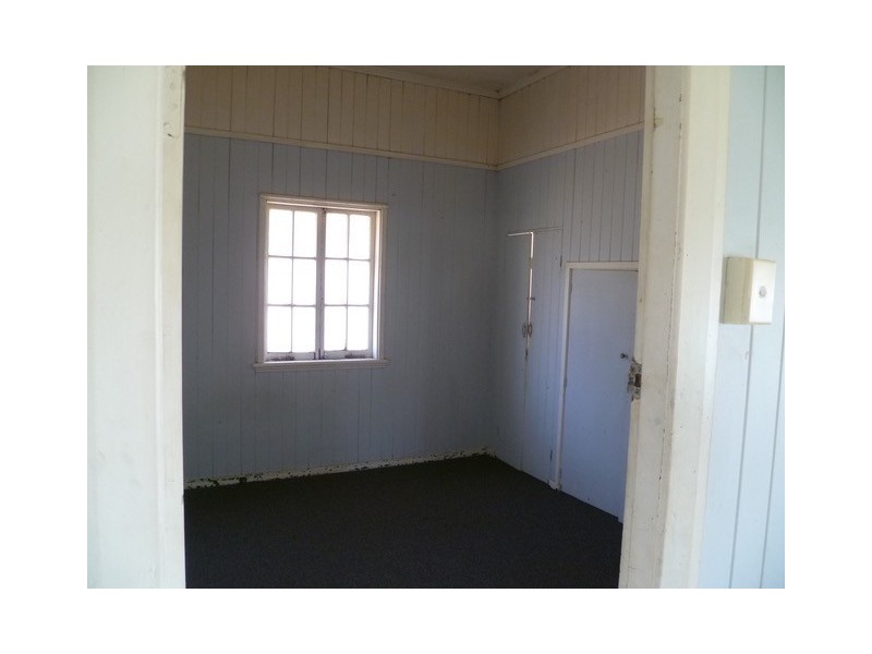 1 HUNTER STREET, Nanango QLD 4615