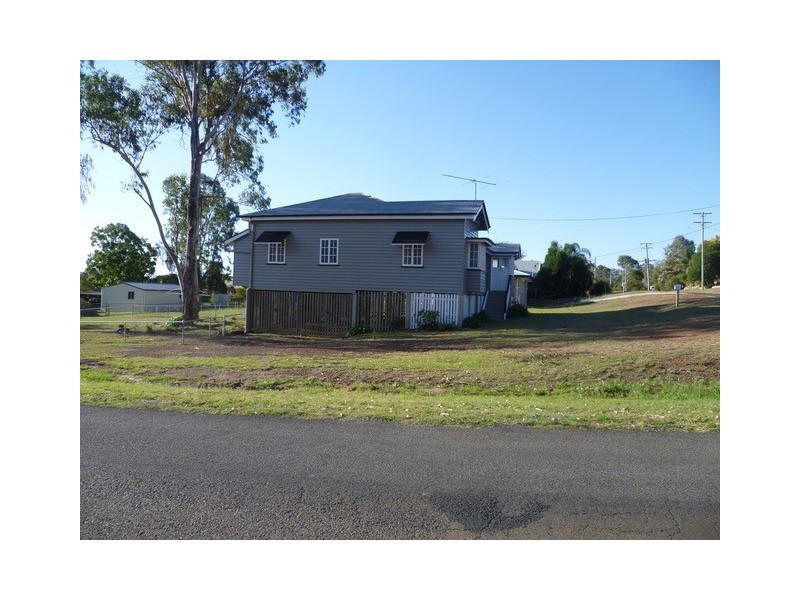 1 HUNTER STREET, Nanango QLD 4615