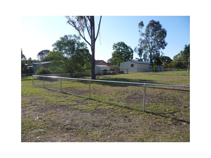 1 HUNTER STREET, Nanango QLD 4615