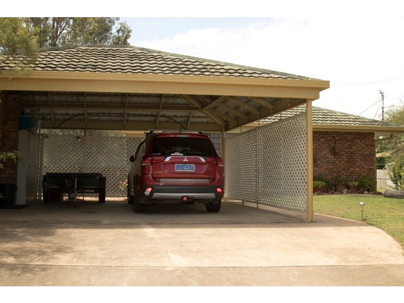 22 WILLS STREET, Nanango QLD 4615