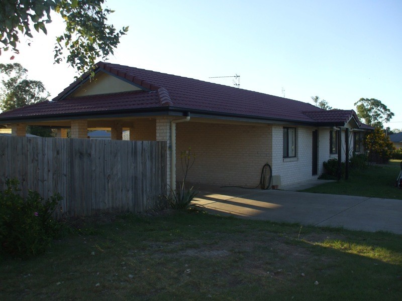 4 Avoca Place, Nanango QLD 4615