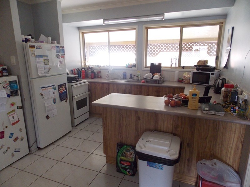27 FAIRWAY DRIVE, Nanango QLD 4615