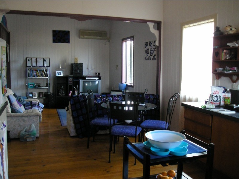 55 Heights Road, Nanango QLD 4615