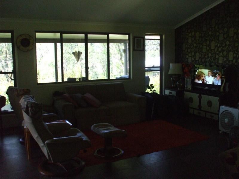 2 and 2a Millar, Yarraman QLD 4614