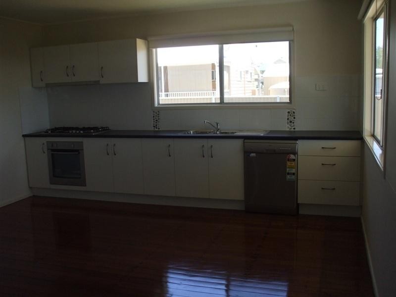 2 Booneene Court, Nanango QLD 4615