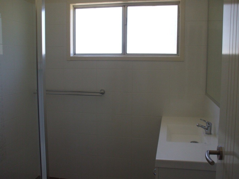 2 Booneene Court, Nanango QLD 4615