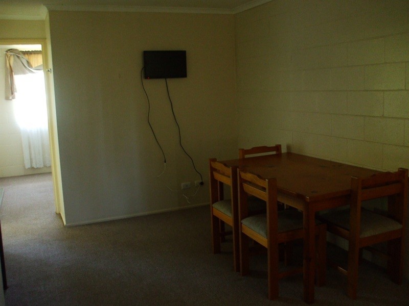 2/10 Drayton Street, Nanango QLD 4615