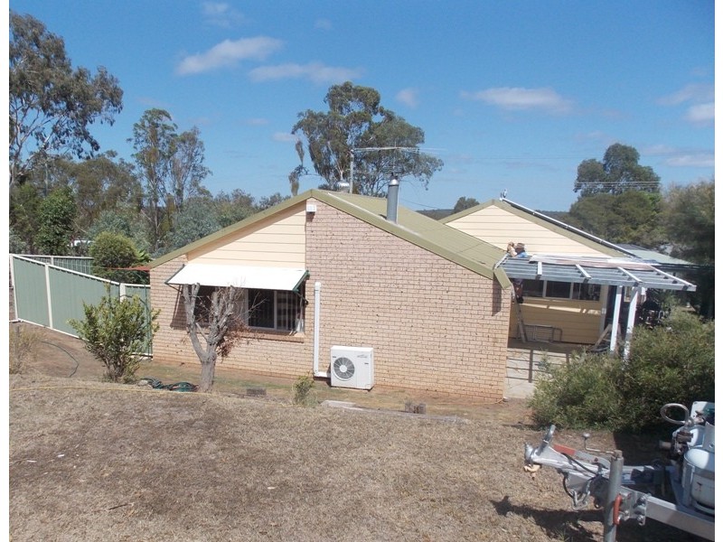 4 HUNTER STREET, Nanango QLD 4615