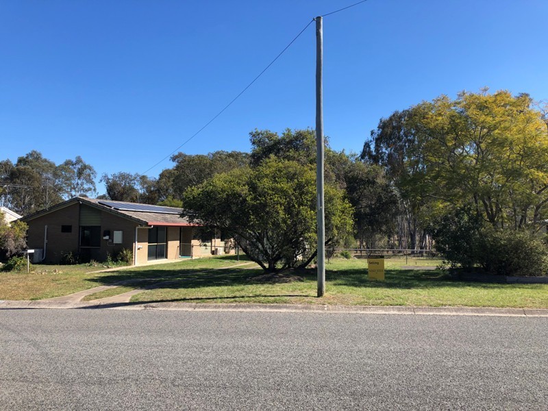 17 FAIRWAY DRIVE, Nanango QLD 4615