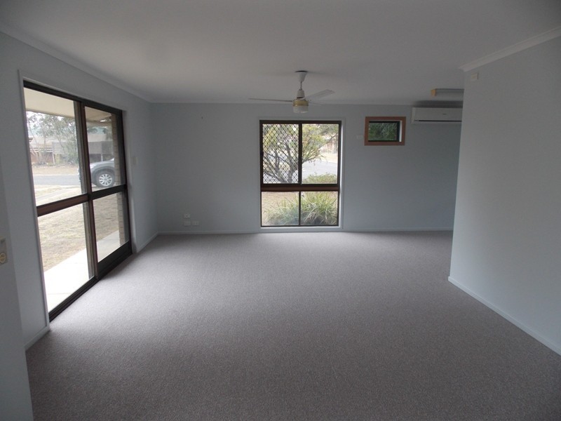 17 FAIRWAY DRIVE, Nanango QLD 4615