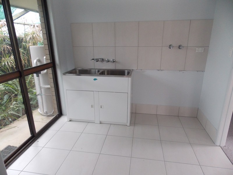 17 FAIRWAY DRIVE, Nanango QLD 4615