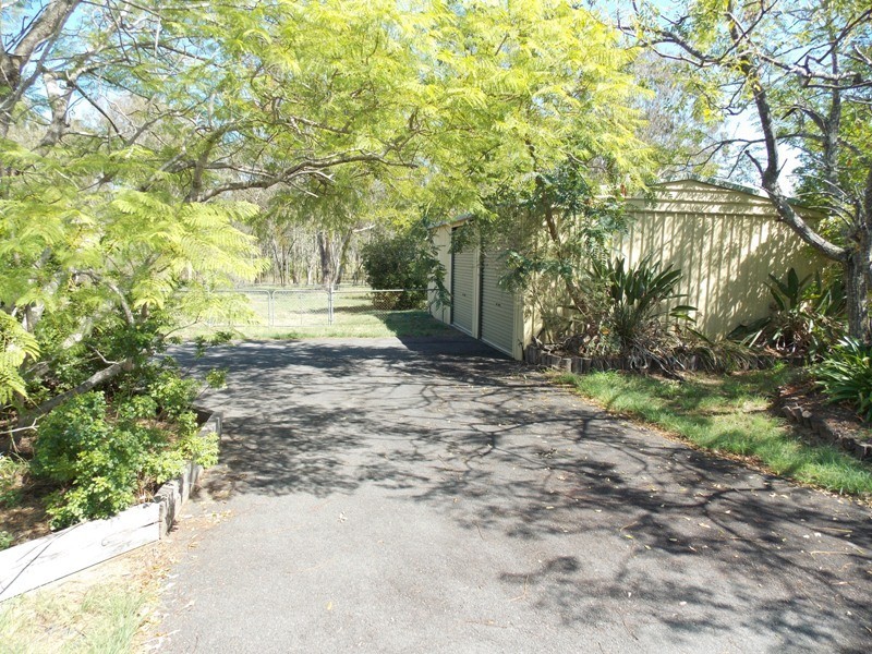 17 FAIRWAY DRIVE, Nanango QLD 4615