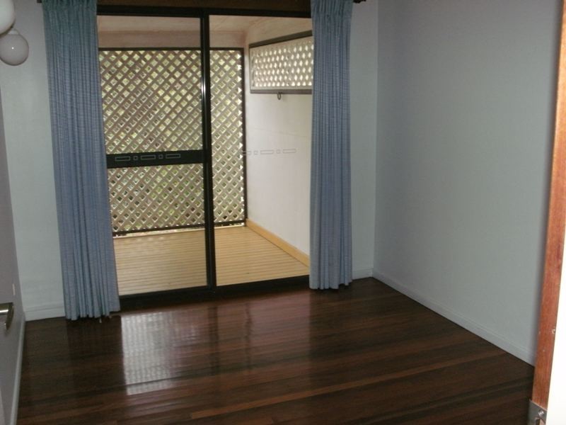 1 3 4 Home Street, Nanango QLD 4615