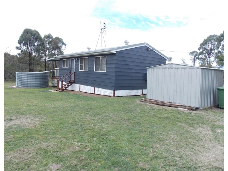 40 Pitts Road, Nanango QLD 4615