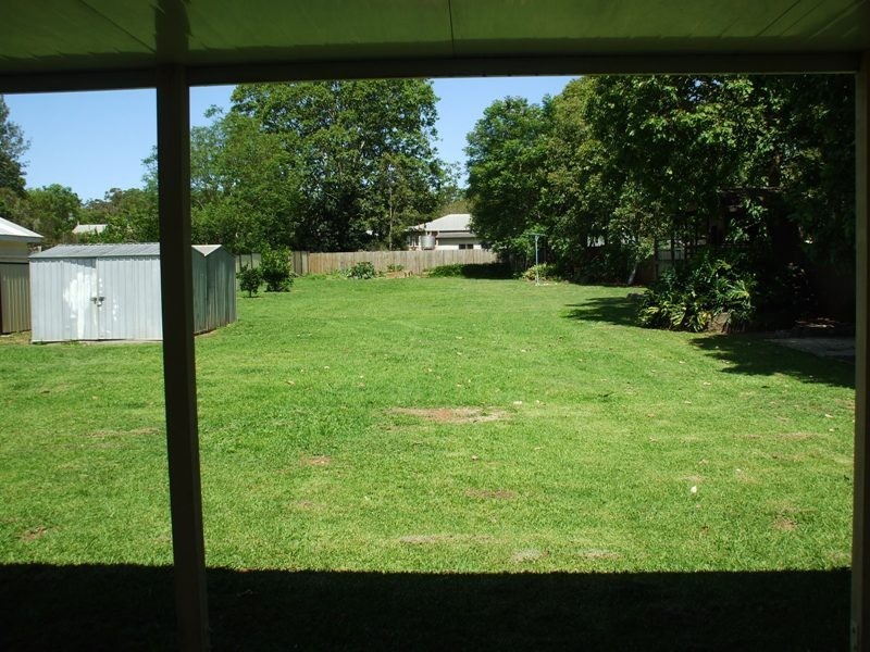 31  Hart Street, Blackbutt QLD 4306