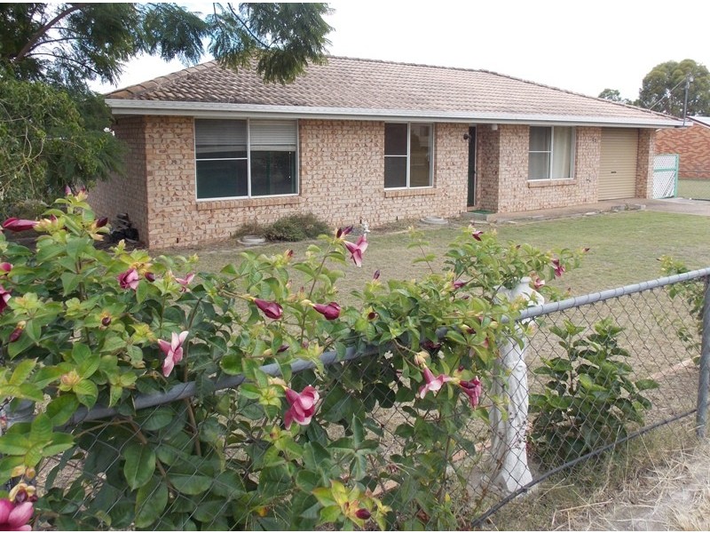 23 BUNKER AVENUE, Nanango QLD 4615