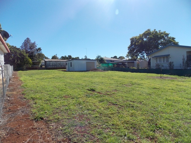 27 MARGARET STREET, Yarraman QLD 4614