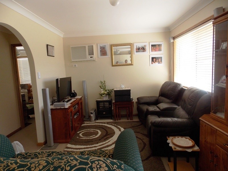 29 Bunker Ave, Nanango QLD 4615