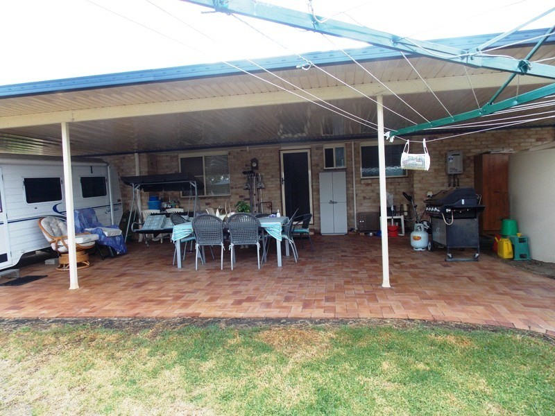 29 Bunker Ave, Nanango QLD 4615