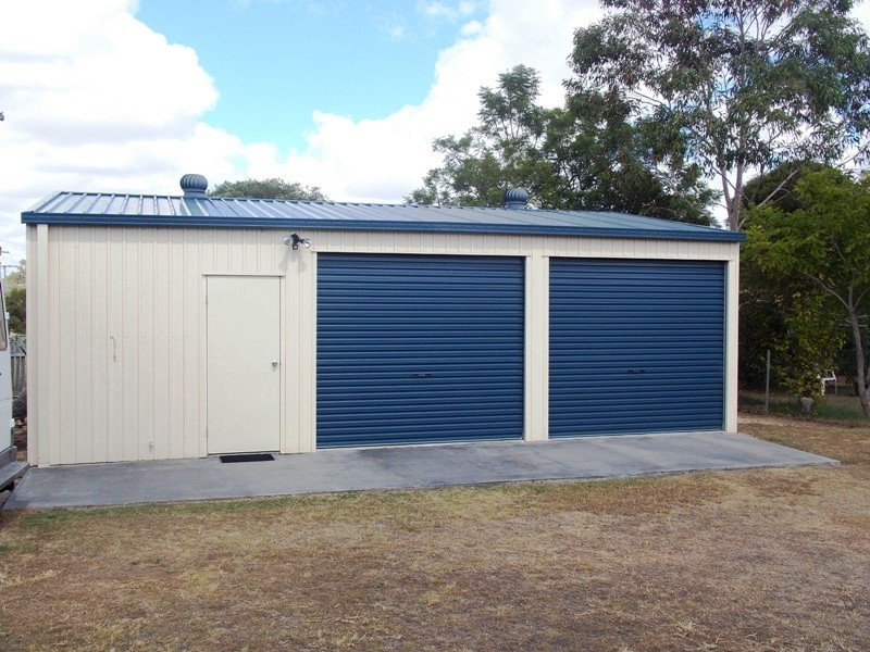 29 Bunker Ave, Nanango QLD 4615